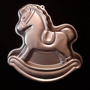 Sliver Horse Baking Pan
